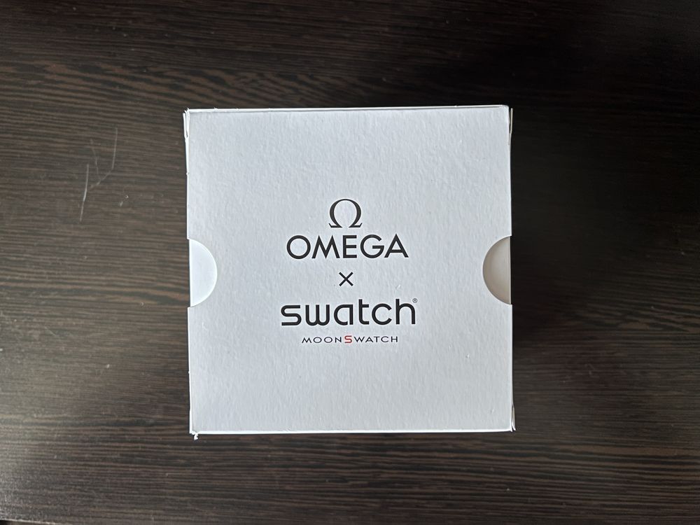 Omega swatch moonphase Snoopy