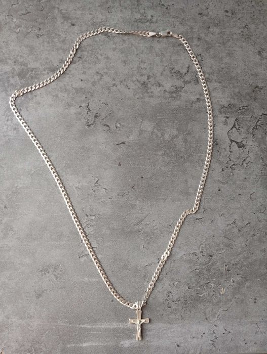 Łańcuszek srebrny z krzyżykiem próba 925