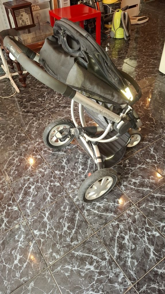 Carrinho passeio Quinny