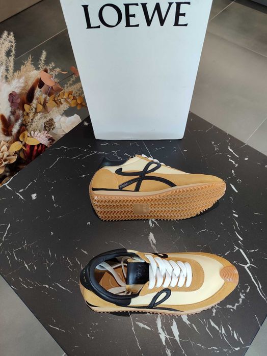 Кросівки Flow Runner In Nylon And Suede Gold/Black