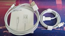 На продаж 2 кабеля для iPhone