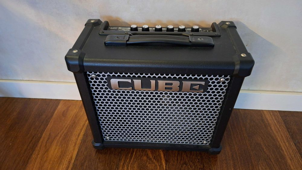 Vende-se bateria eletrónica ROLAND - COMO NOVA