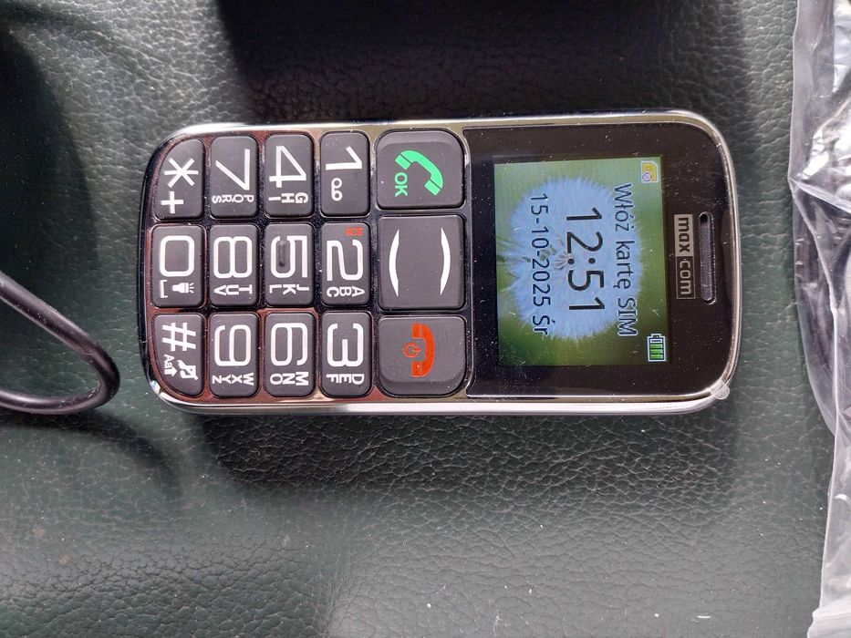 Telefon Maxcom MM462BB, duże klawisze, głównie dla seniora, nieużywany