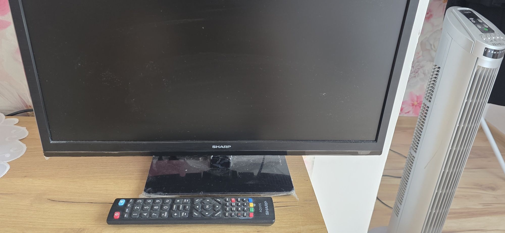 Sharp Lc-22CFE4000E 22 cale
