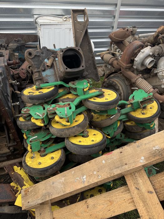 Продам прикаточні колеса сівалки харвест