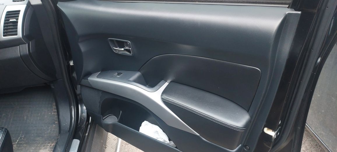 Продам   Outlander XL, 2009 год