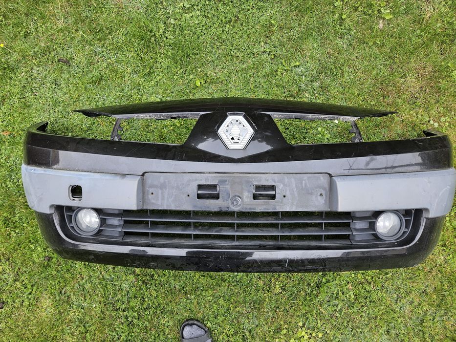 Zderzak przedni i lewy błotnik do megane II