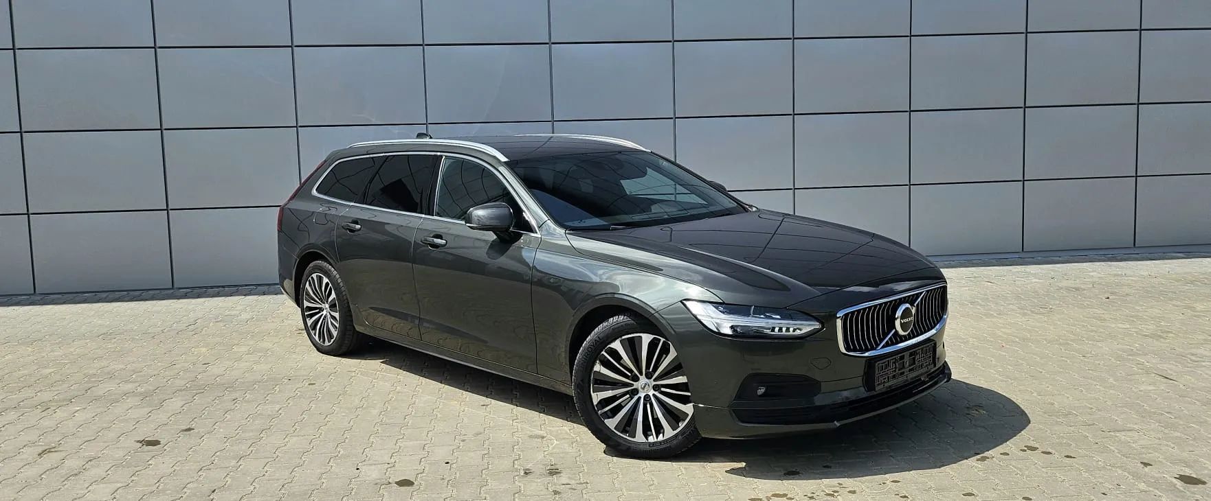 Volvo V90 B4 197KM Momentum Pro akt.tempomat Pilot Assist VIN kredyt leasing