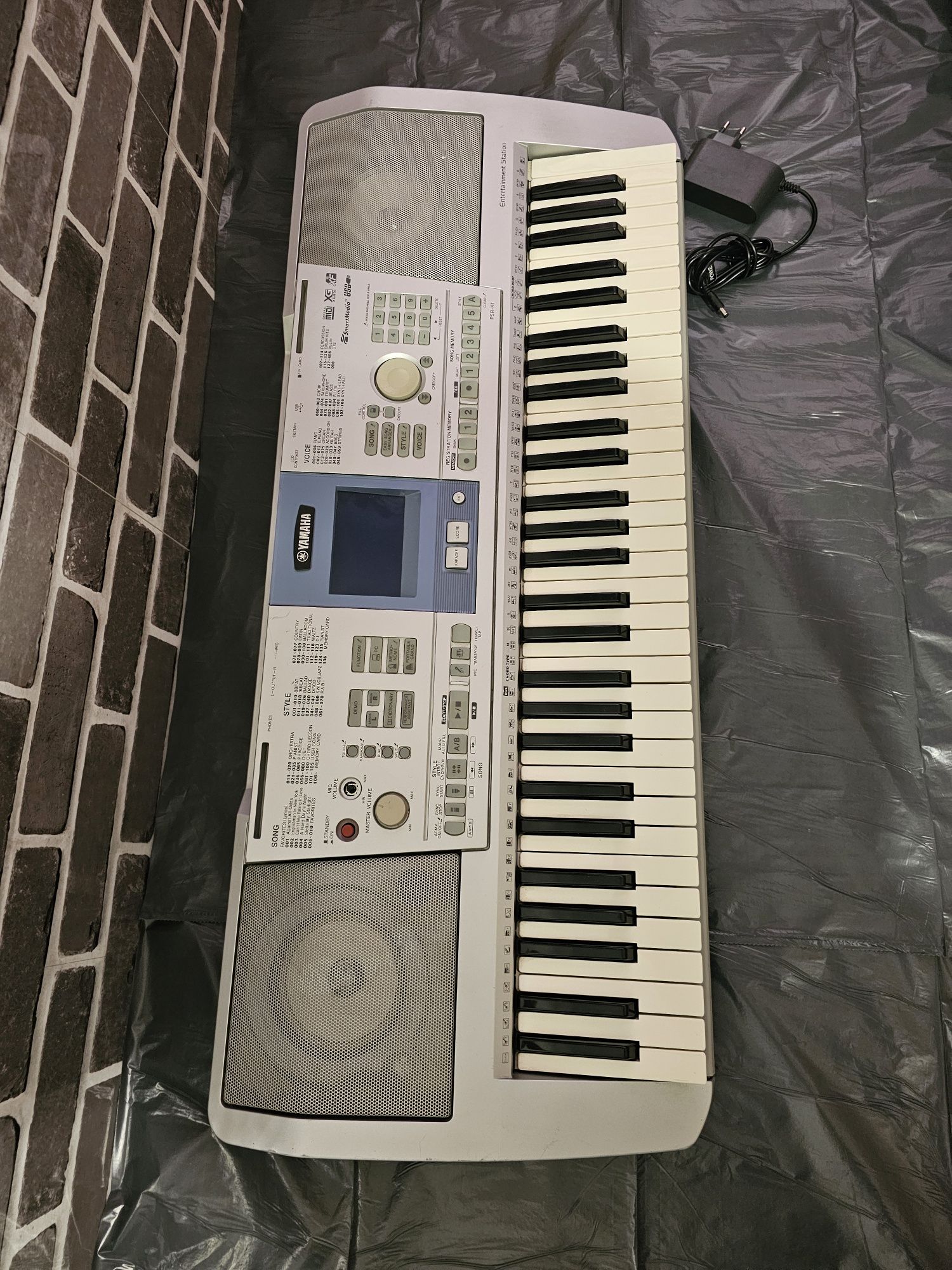 Синтезатор Yamaha PSR-K1 USB