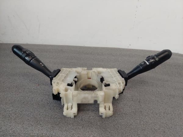 Conjunto / manetes de luzes e limpa vidros MITSUBISHI Colt VI (Z3_A, Z