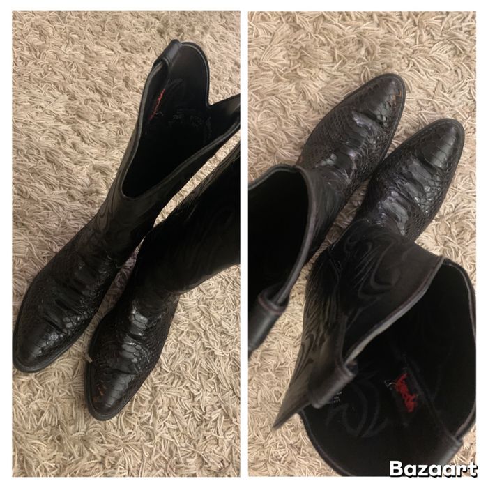 Козаки зі зміїної шкіри