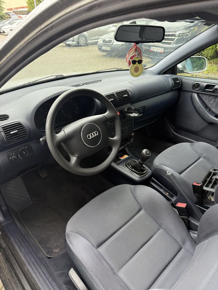 Audi A3 8L 1.6 benzyna