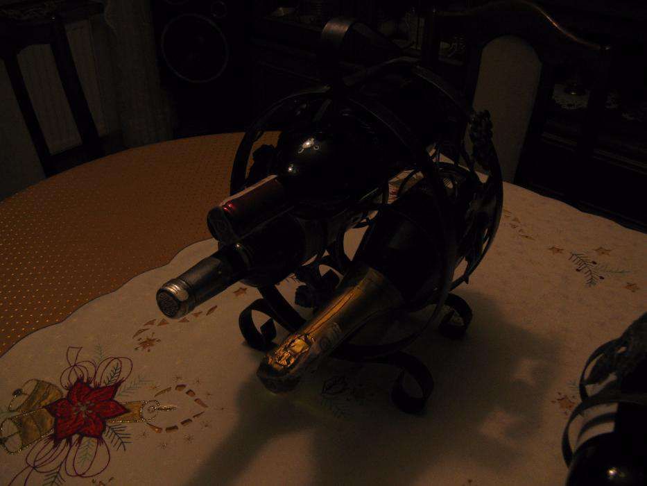 stojak na butelki ,kute żalazo