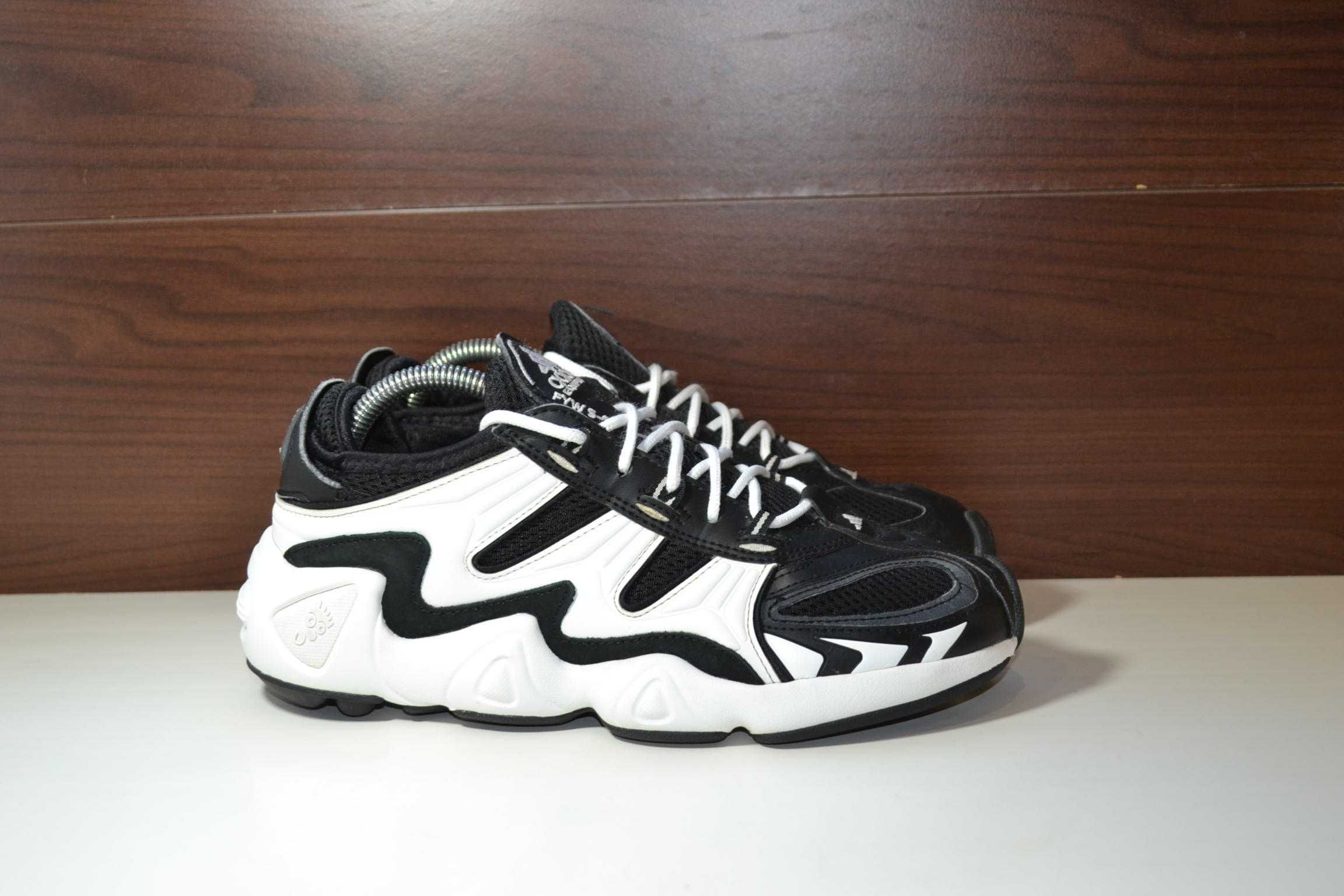 adidas FYW s97 torsion кроссовки 40.5-41р оригинал демисезон