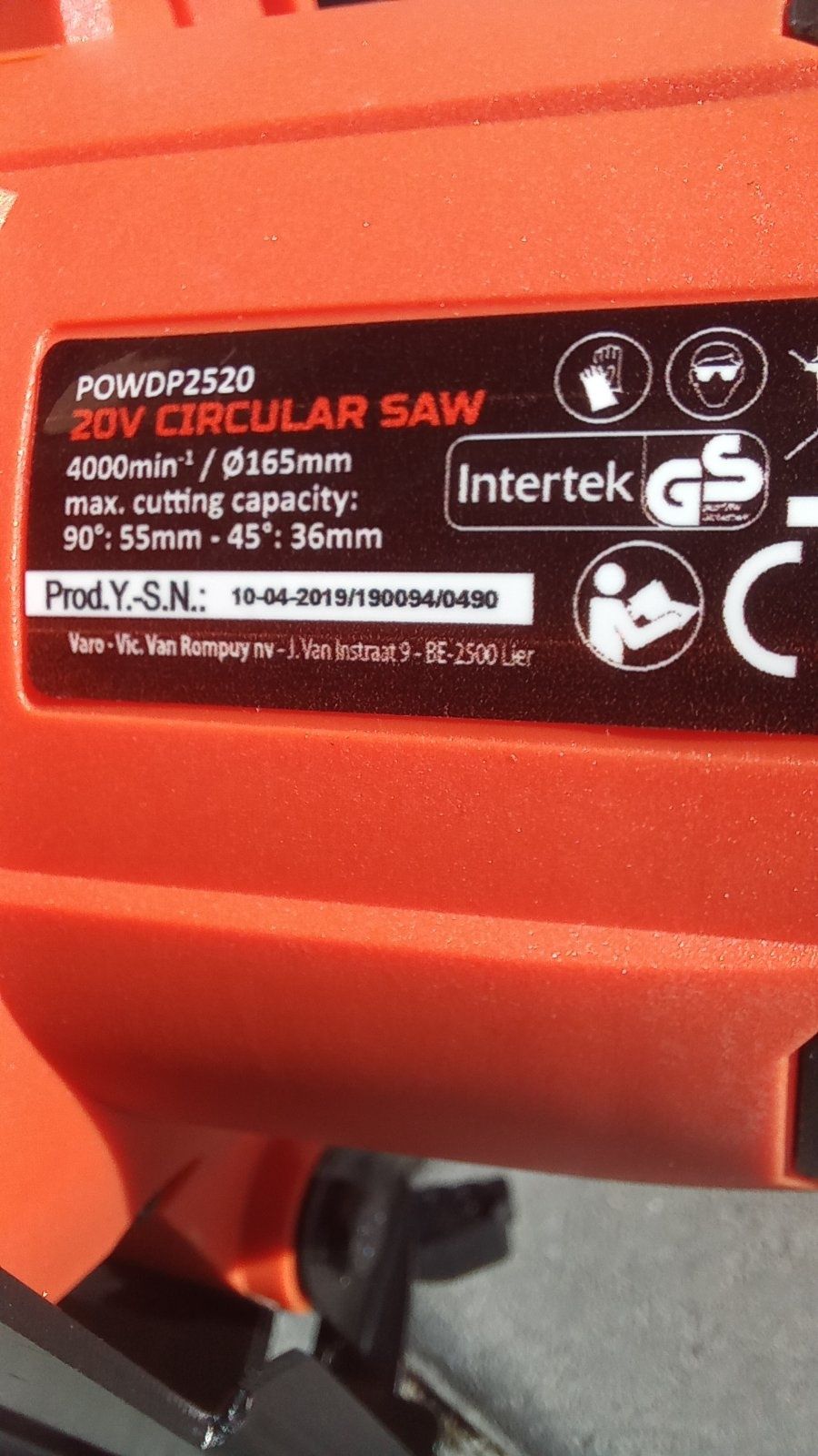 Акумуляторна паркетна пила powerplus powdp2520