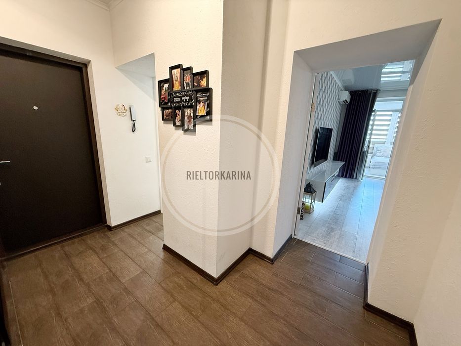 «ЖК Рівʼєра» Намив 2к велика квартира в продажі з усім