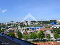 Apartamento T3 c/ vastas varandas - 402m2 - Circunvalação
