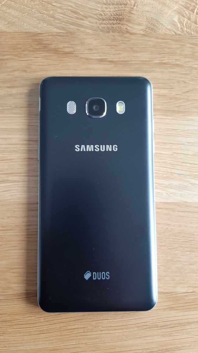 Samsung Galaxy J5 2016, czarny