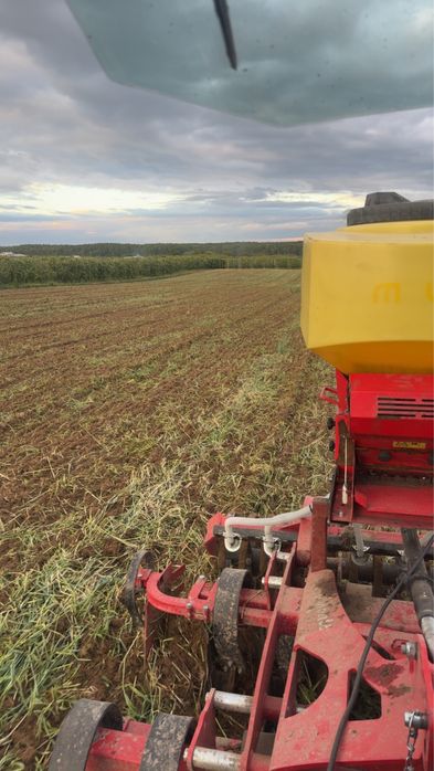 Uprawa ziemi uslugi rolnicze talerzowka/brona aktywna