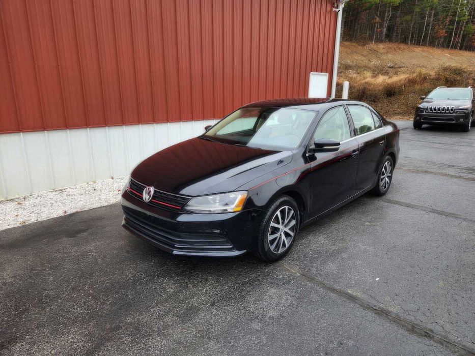 Volkswagen Jetta      2017