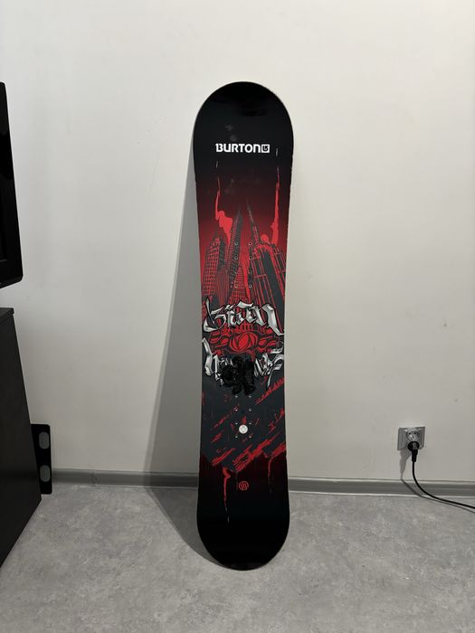 Deska snowboardowa BURTON SANTA CRUZ