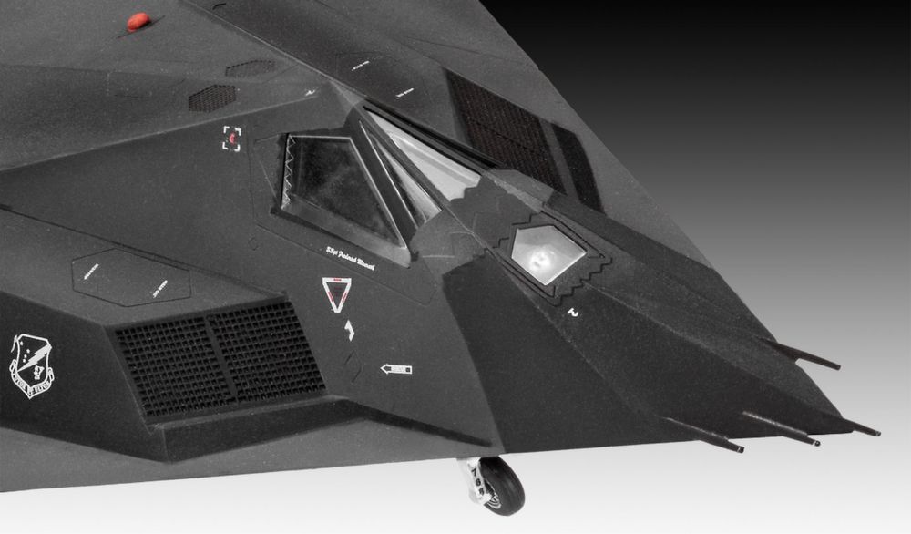 Model do sklejania Revell 03899 F-117 Stealth Fighter 1:72