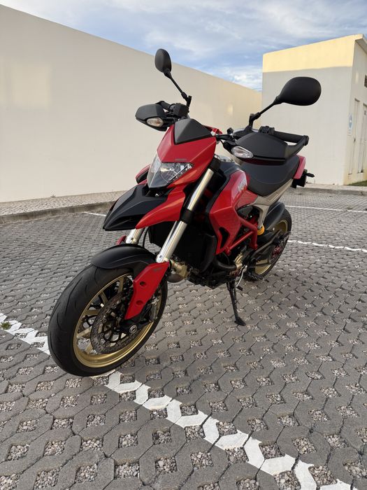 Ducati Hypermotard 821