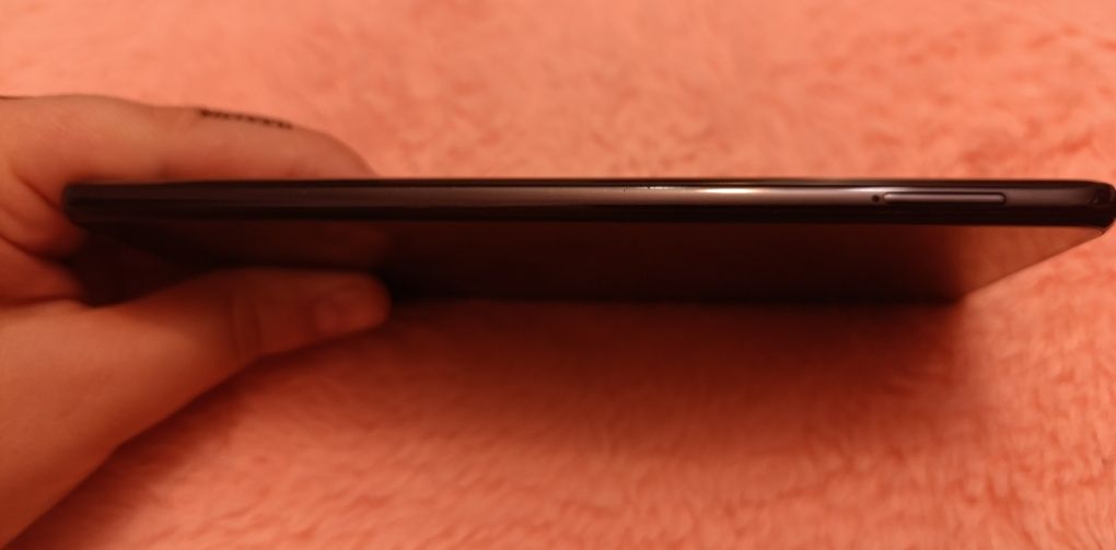 продаю телефон Redmi note 10 pro