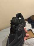 9060 NB Triple Black