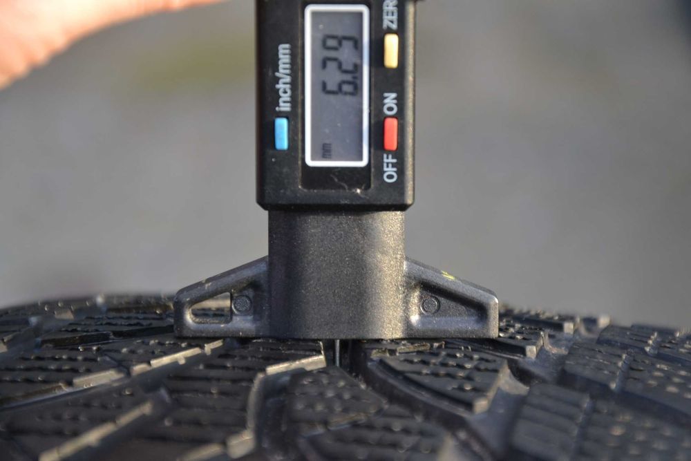 Koła Mercedes C W205 W204 CLA Czujnik 205/60R16 Zima Super stan