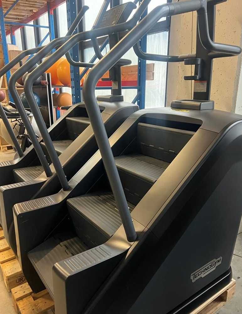 Сходи степер Technogym Climb Excite 1000 LED з гарантією