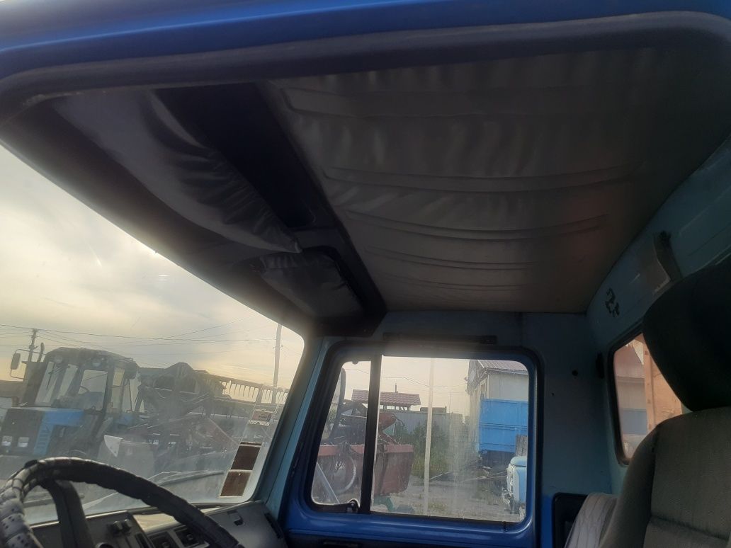 Автомобіль Газ 3307