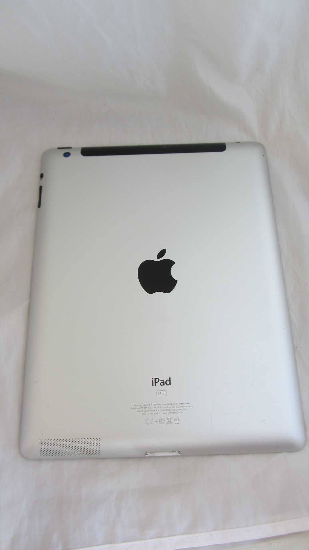 Apple iPad 3 64Gb Wi-fi +4G White