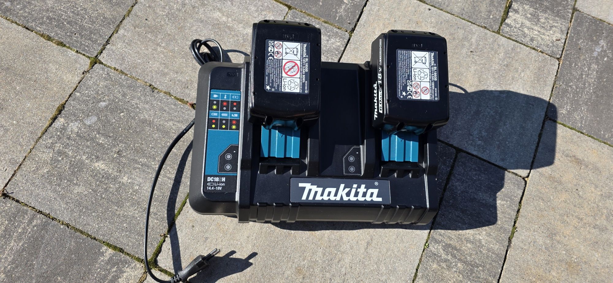 Акумуляторна газонокосарка Makita DLM432CT2