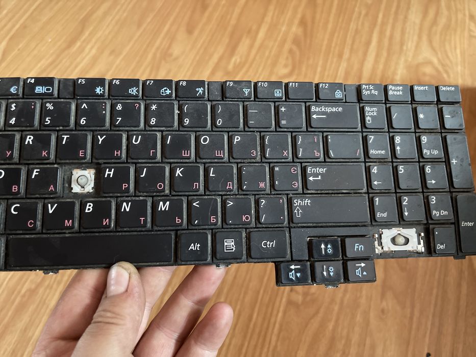 Клавиатура samsung R538 поклавишно не рабочая оригинал