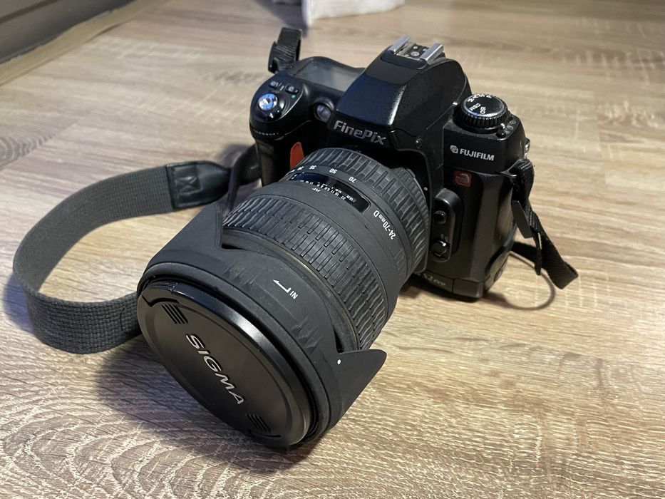 Fujifilm S2 Pro (nikon) + Lente Sigma 24-70 f2.8 EX DG