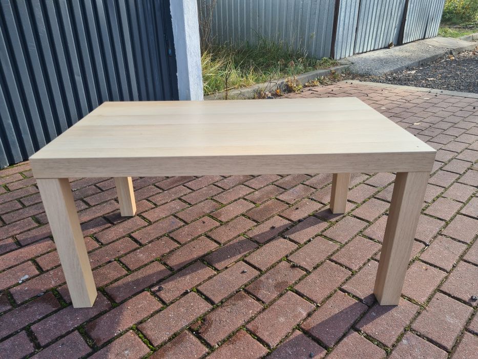 Stolik kawowy do pokoju