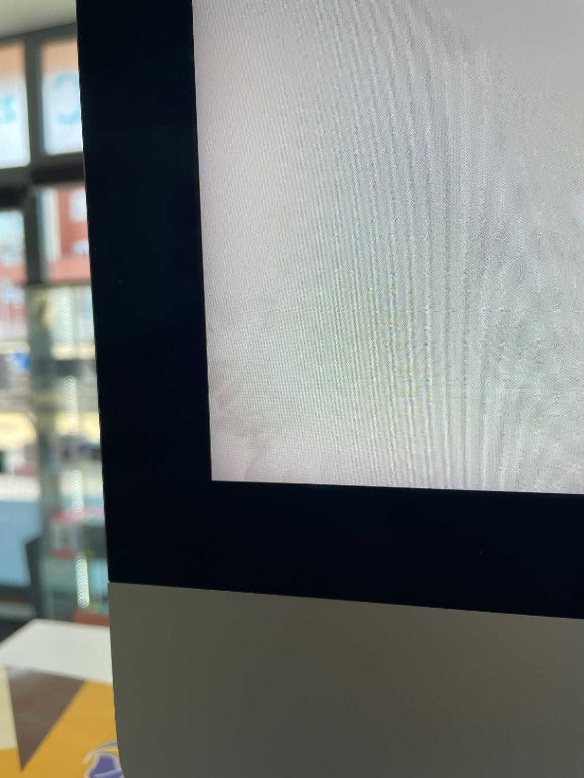 Apple iMac Retina 4K 21.5" 2019 + Teclado