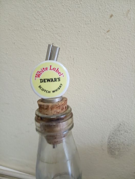 Rara antiga  grande Garrafa vintage White Label Dewars Johnnie Walker*