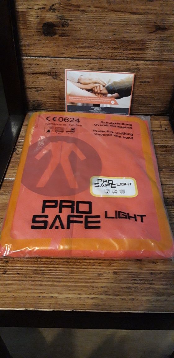 kombinezon ochronny Pro Safe Light Czerwony Rozmiar. XXL.