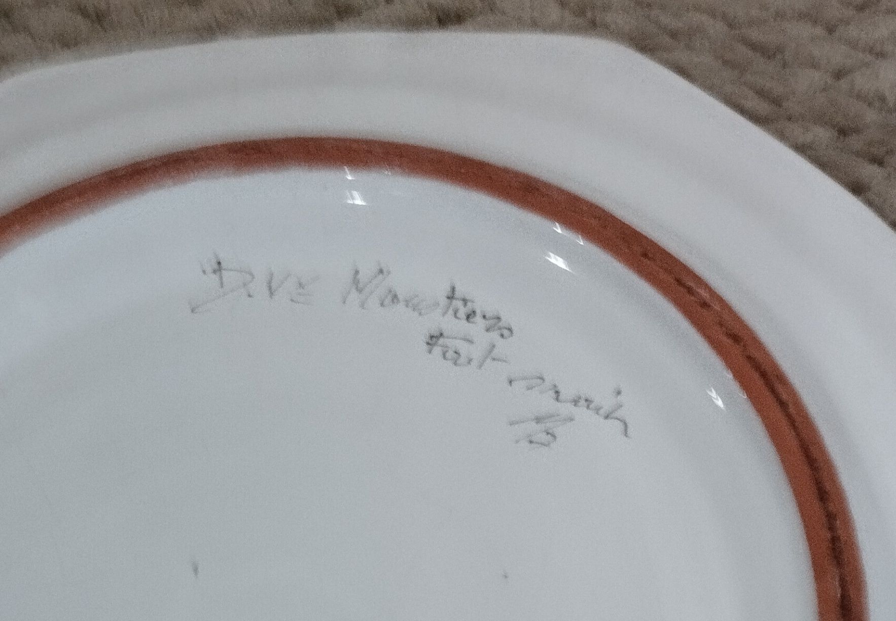 Prato Cerâmica  MOUSTIERS Assinado
