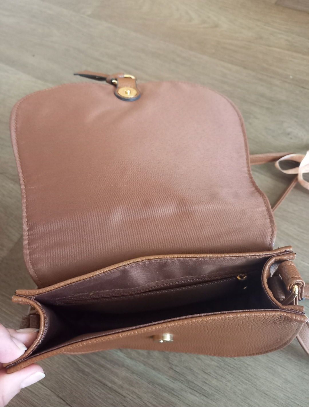 Жіноча коричнева сумка Avon нова