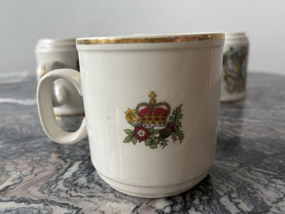 4xKubki -  rok 1977. Queen Elizabeth Silver Jubilee  Churchill China