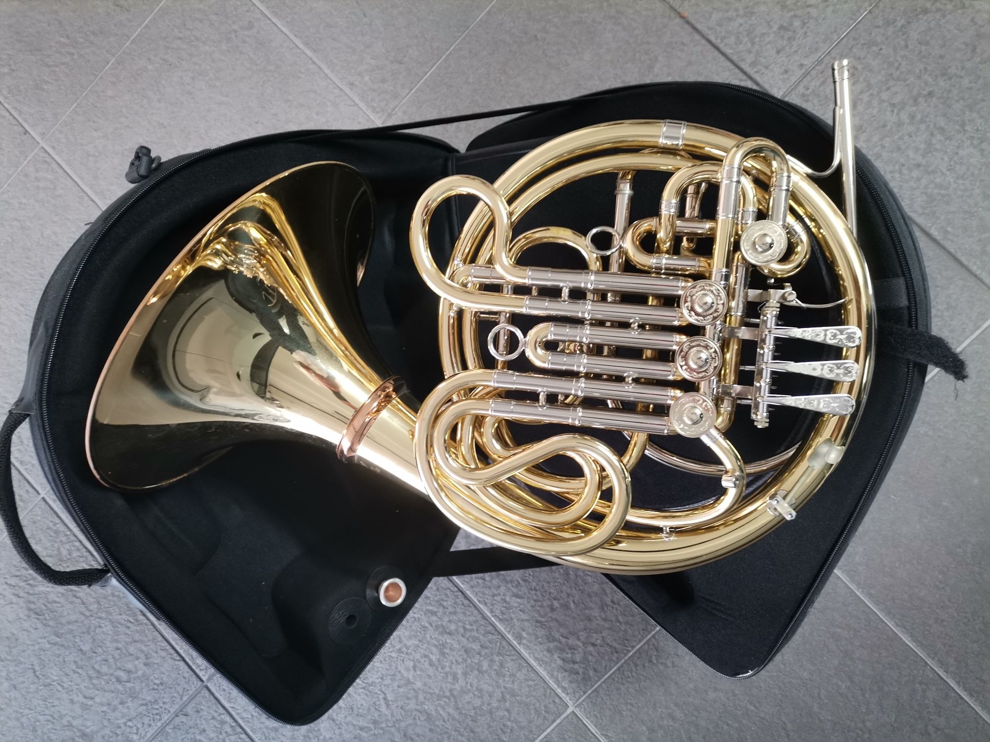 Trompa Dupla Cerveny Bb/f 681D-OBC
