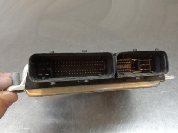 Centralina motor / ECU VOLKSWAGEN Polo (6N)