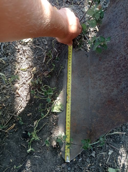 Продам плуг 3 корпусний