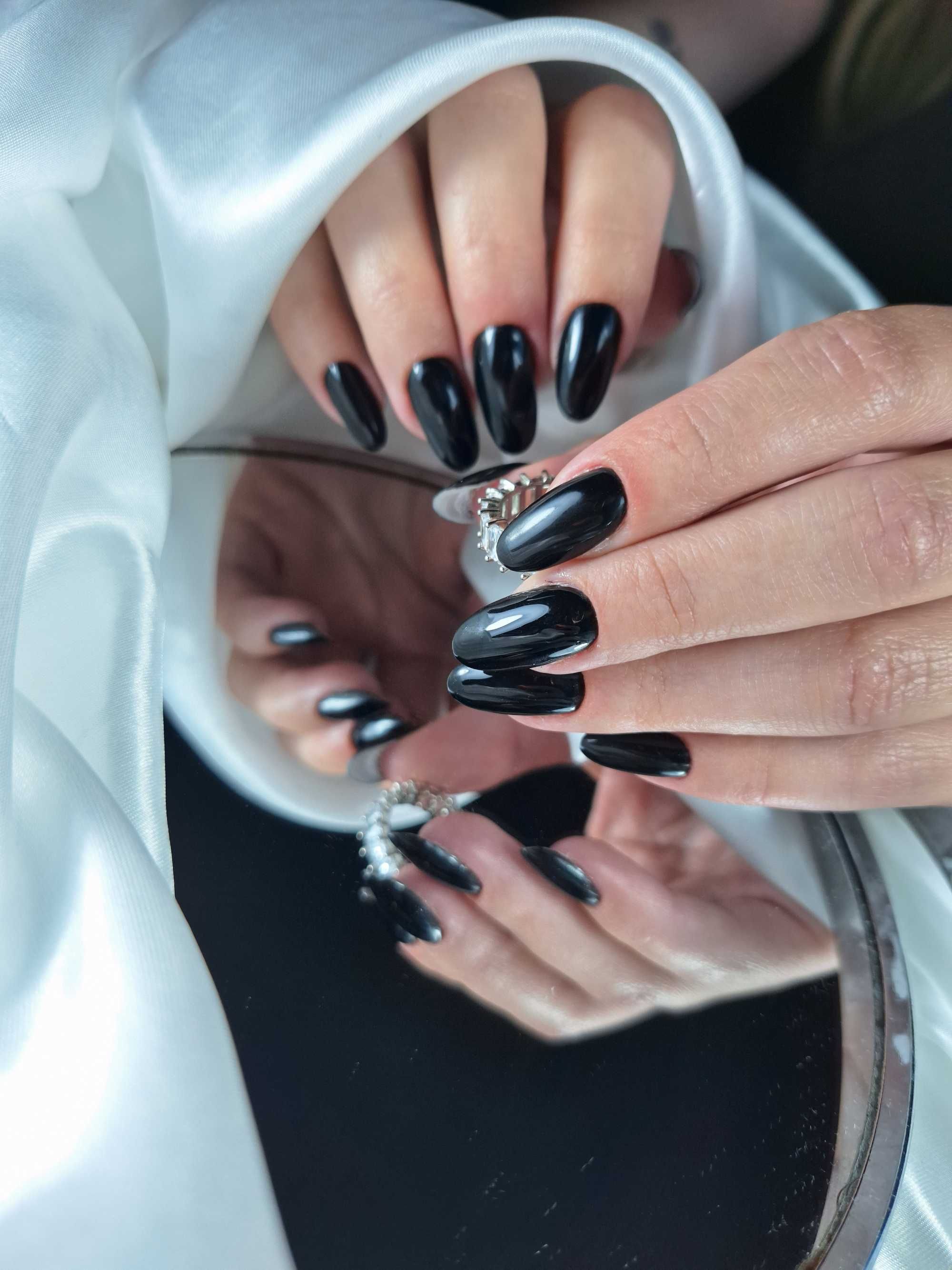 Manicure hybrydowy, uzupełnienie żelowe, przedłużanie