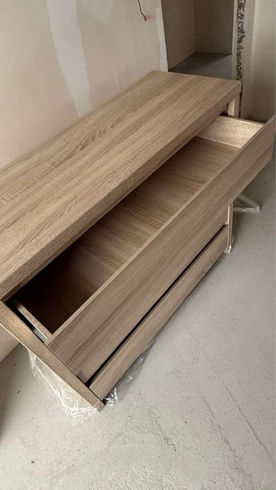 Komoda w kolorze dąb sonoma