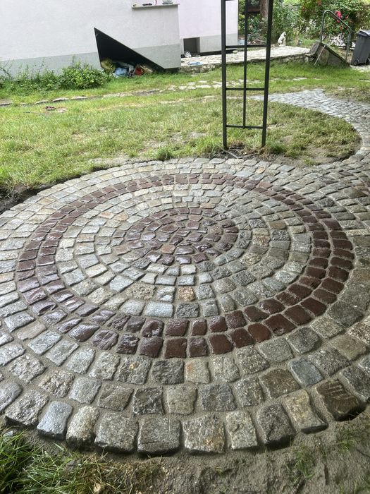 Ukladanie i murowanie kostki granitowej