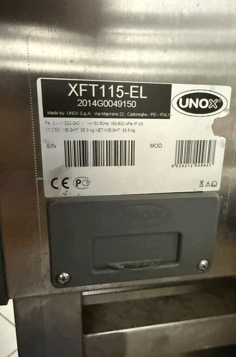 Piec konwekcyjny UNOX + podstawa